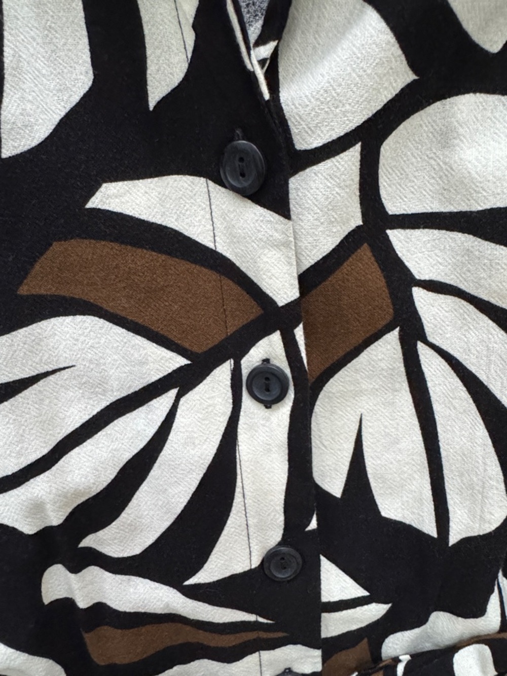 ☮️☮️ TABITHA BROWN Button-Front Wide Leg Jumpsuit in Black, Cream & Brown - Picture 3 of 7
